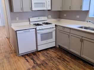 2954 W Belmont Ave #1R, Chicago, IL 60618