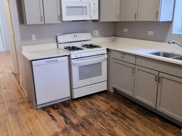 2954 W Belmont Ave #1R, Chicago, IL 60618