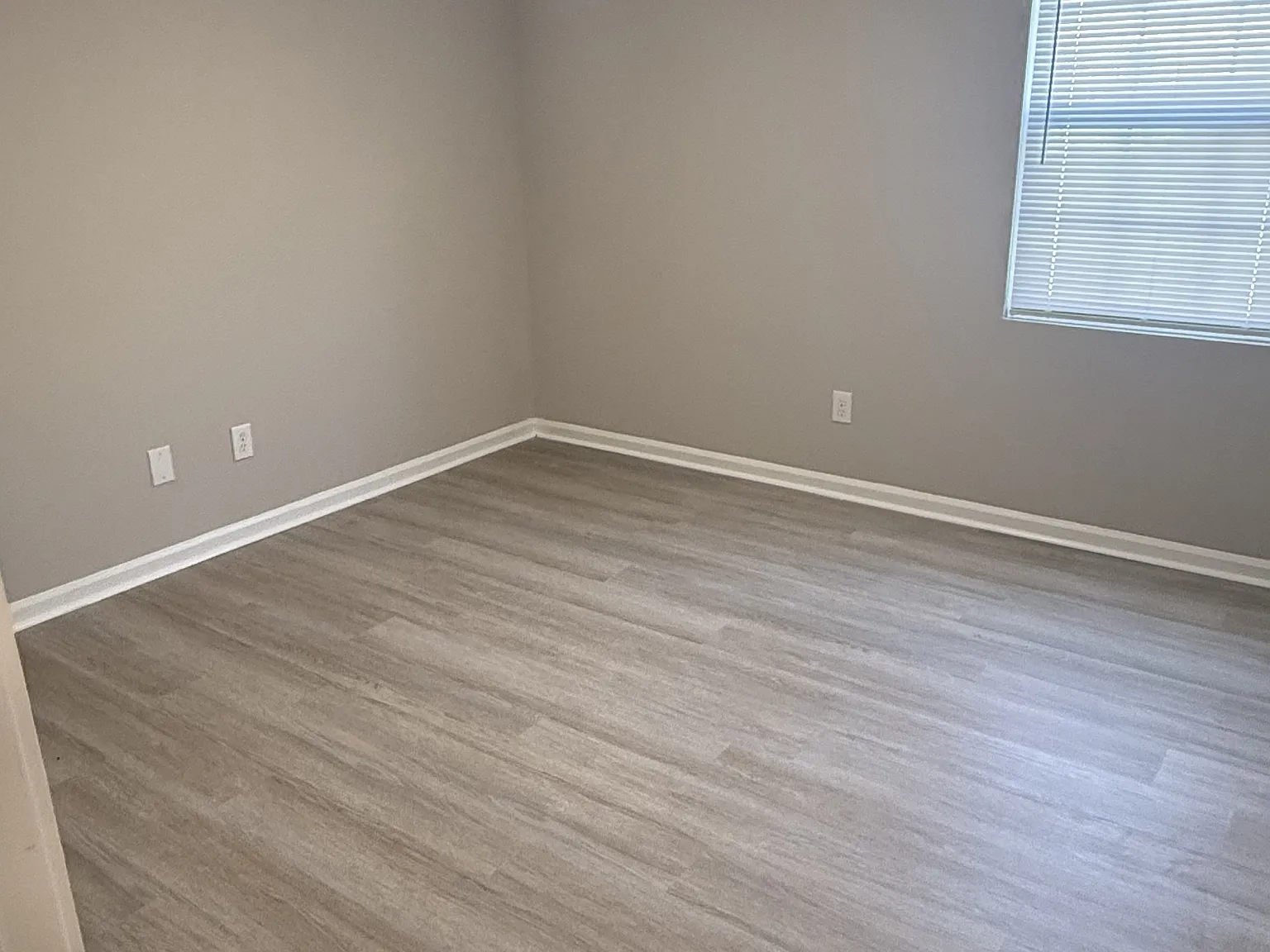 Logan Court - A-3 — Photo 3