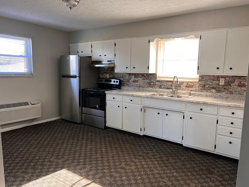 133 Armada Blvd #9