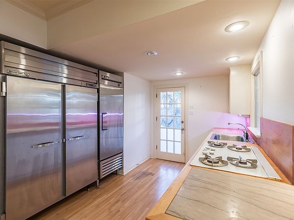 4th image of 1142 Sylvan Dr