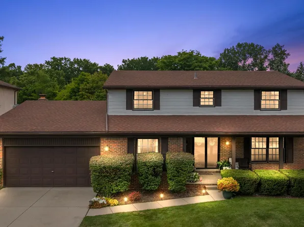 3280 Palm Aire Ct, Rochester Hills, MI 48309