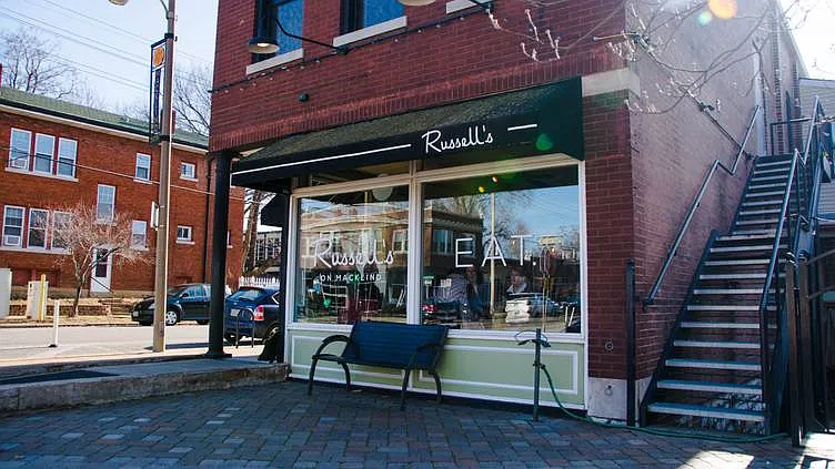 5303 Bancroft Ave #2W — Photo 24