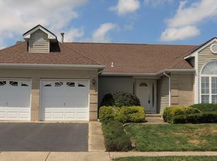 50 Portsmouth Dr, Toms River, NJ 08757