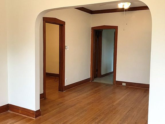 4th image of 5029 S Kildare Ave #1