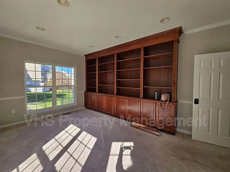 2520 Post Oak Dr — Photo 8