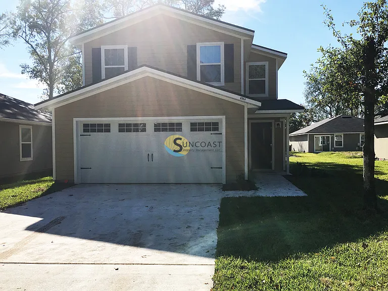8054 Hastings St — Photo 11