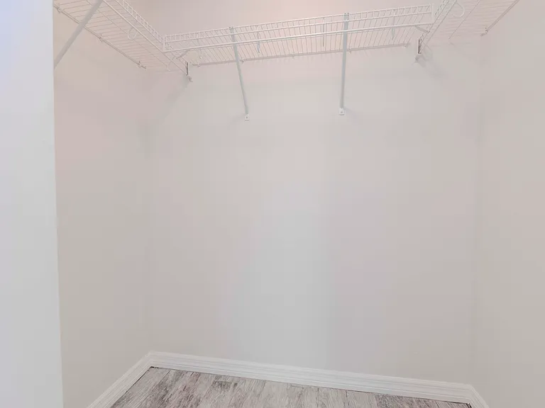 6235 S Adelia Ave — Photo 17