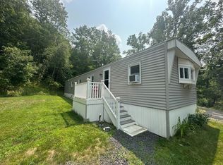 11 Whitney Way, East Greenbush, NY 12061