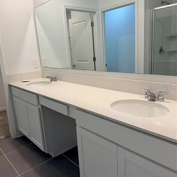 926 Jackson Ave — Photo 11