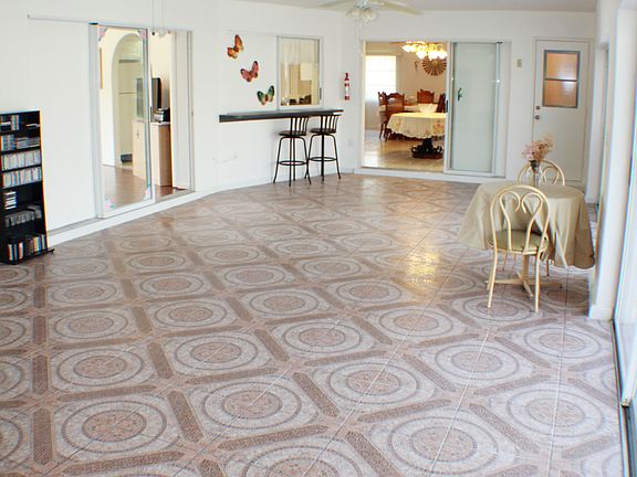 Over size Lania uner air 