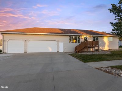 404 32nd St NW, Watertown, SD, 57201