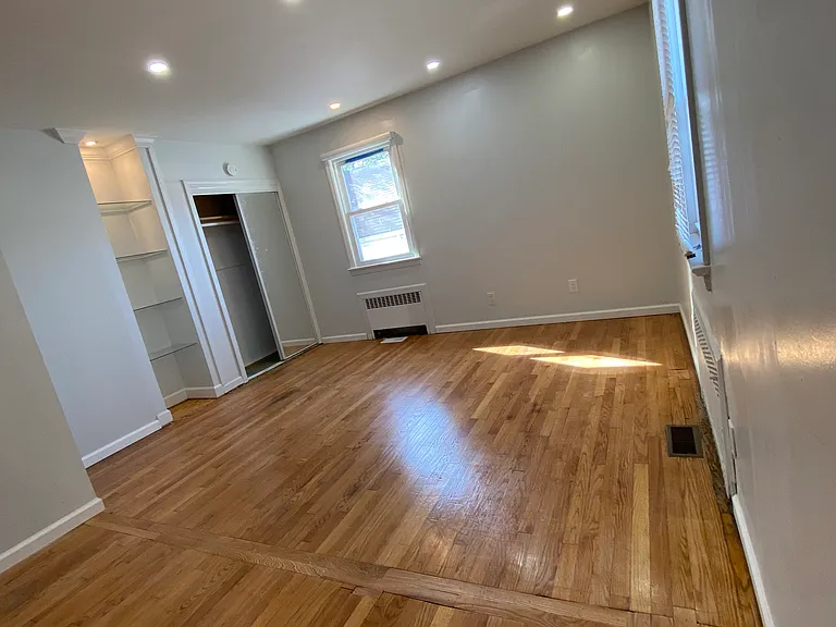 336 Scranton Ave #1 — Photo 39