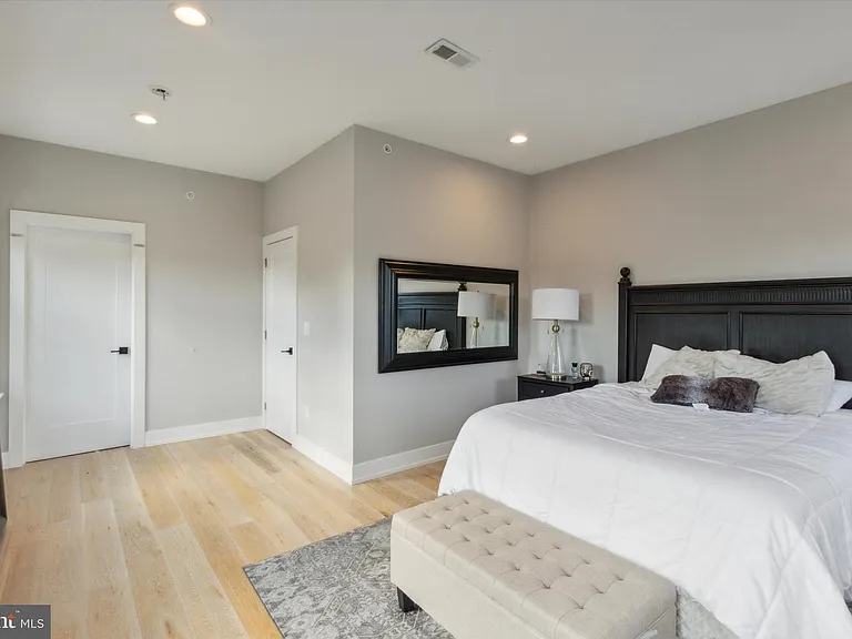 1500 N Myrtlewood St — Photo 14
