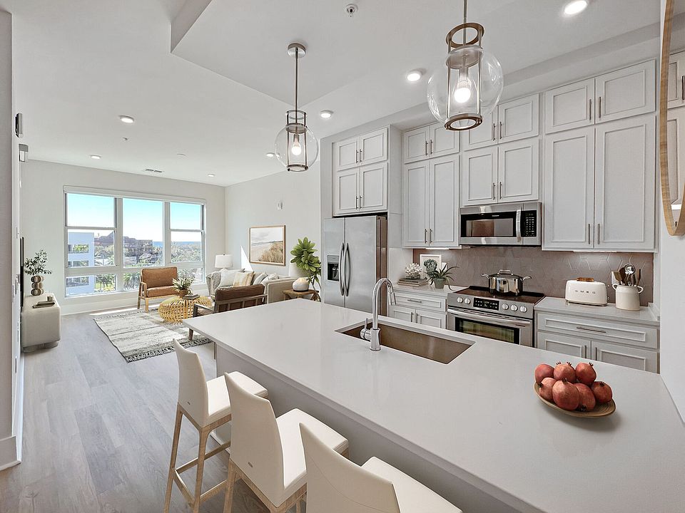 1st image of 3015 N Rocky Point Dr E #719