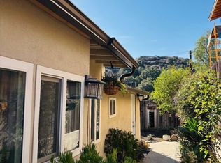6020 Peppertree Ln, Simi Valley, CA 93063