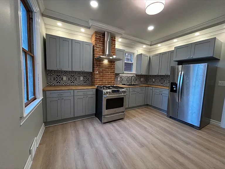 64 Cottage St #1 — Photo 3