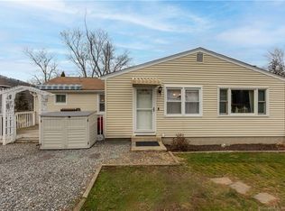 29 Powell St, Danbury, CT 06811