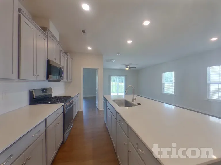 169 Magnolia St — Photo 4