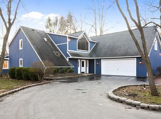 22563 N Ruth Ct, Kildeer, IL 60047