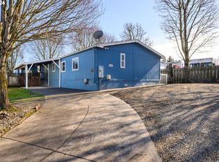 20705 NE Crestview Dr, Fairview, OR 97024