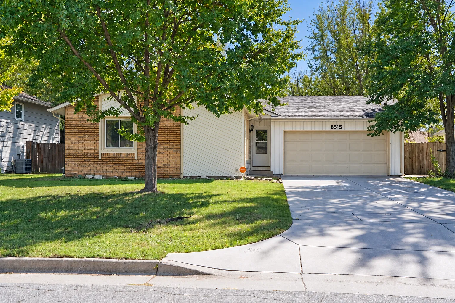 3 bed, 1656 sqft, $1,575 — Photo 1