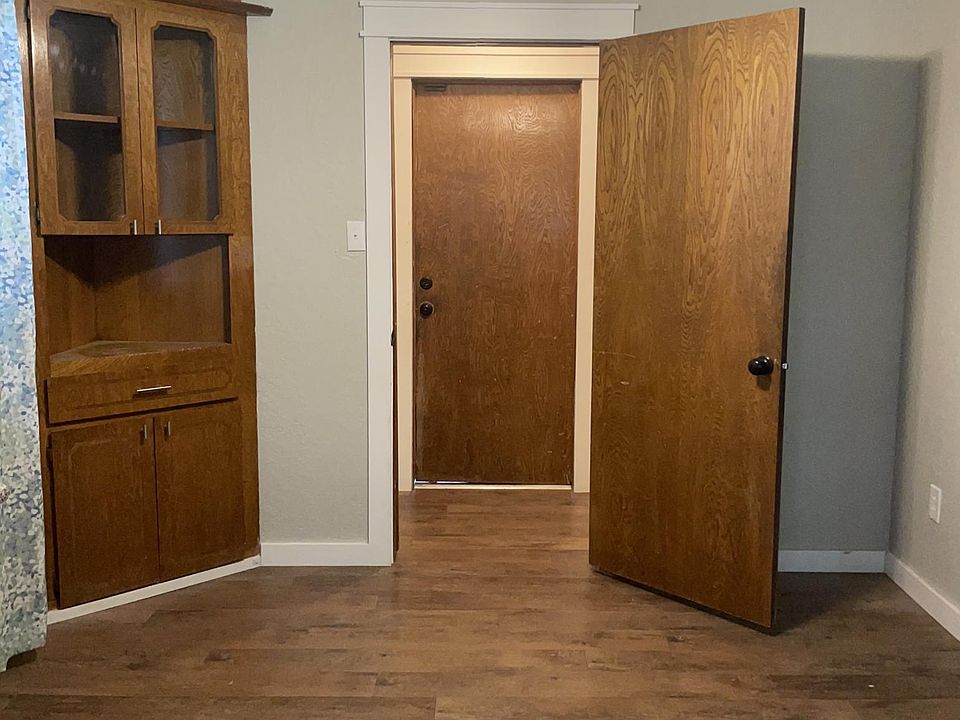 1st image of 7016 NW Kingsbury Ave