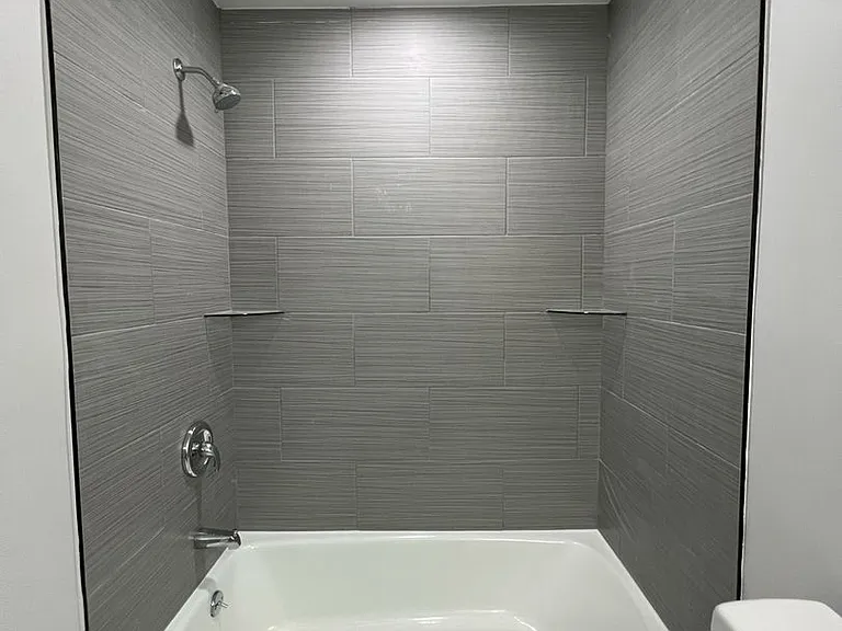 West Gate Apartments — Photo 23