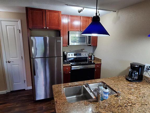4th image of 1150 N Vine St #304