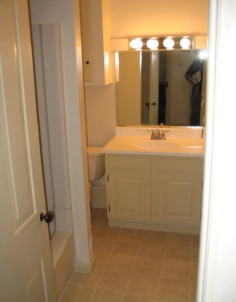 174 N Broad Street — Photo 3