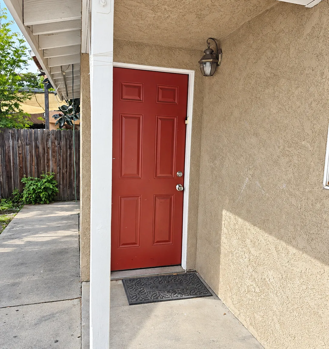 1 bed, 350 sqft, $1,995 — Photo 1