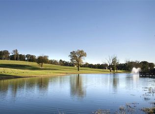632 W Monarchwood Dr, Nixa, MO 65714