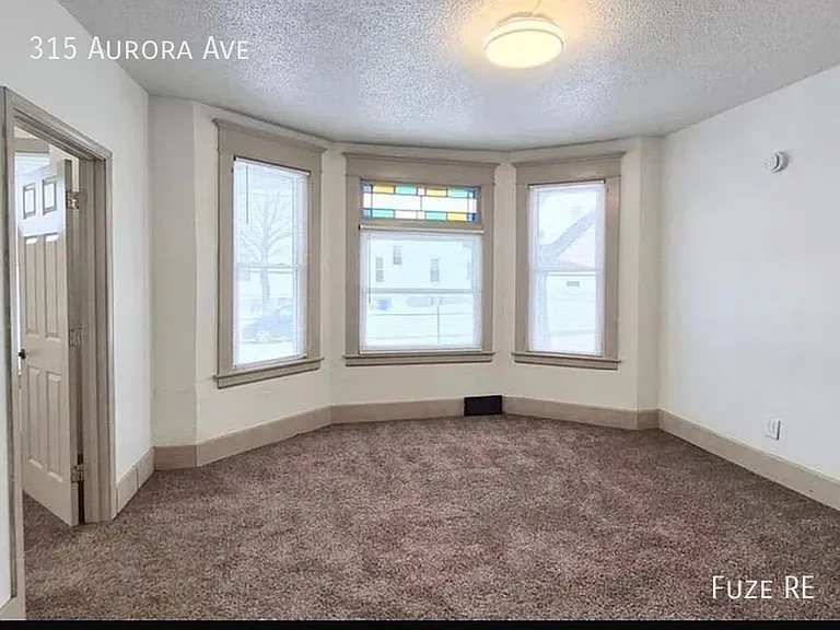 315 Aurora Ave — Photo 11