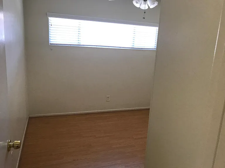 3828 W 182nd St #16 — Photo 18