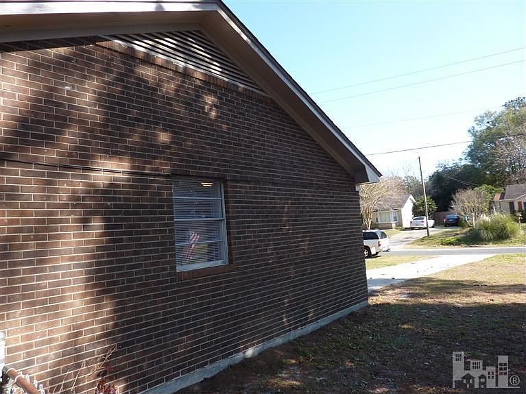 2nd image of 214 Richelieu Rd
