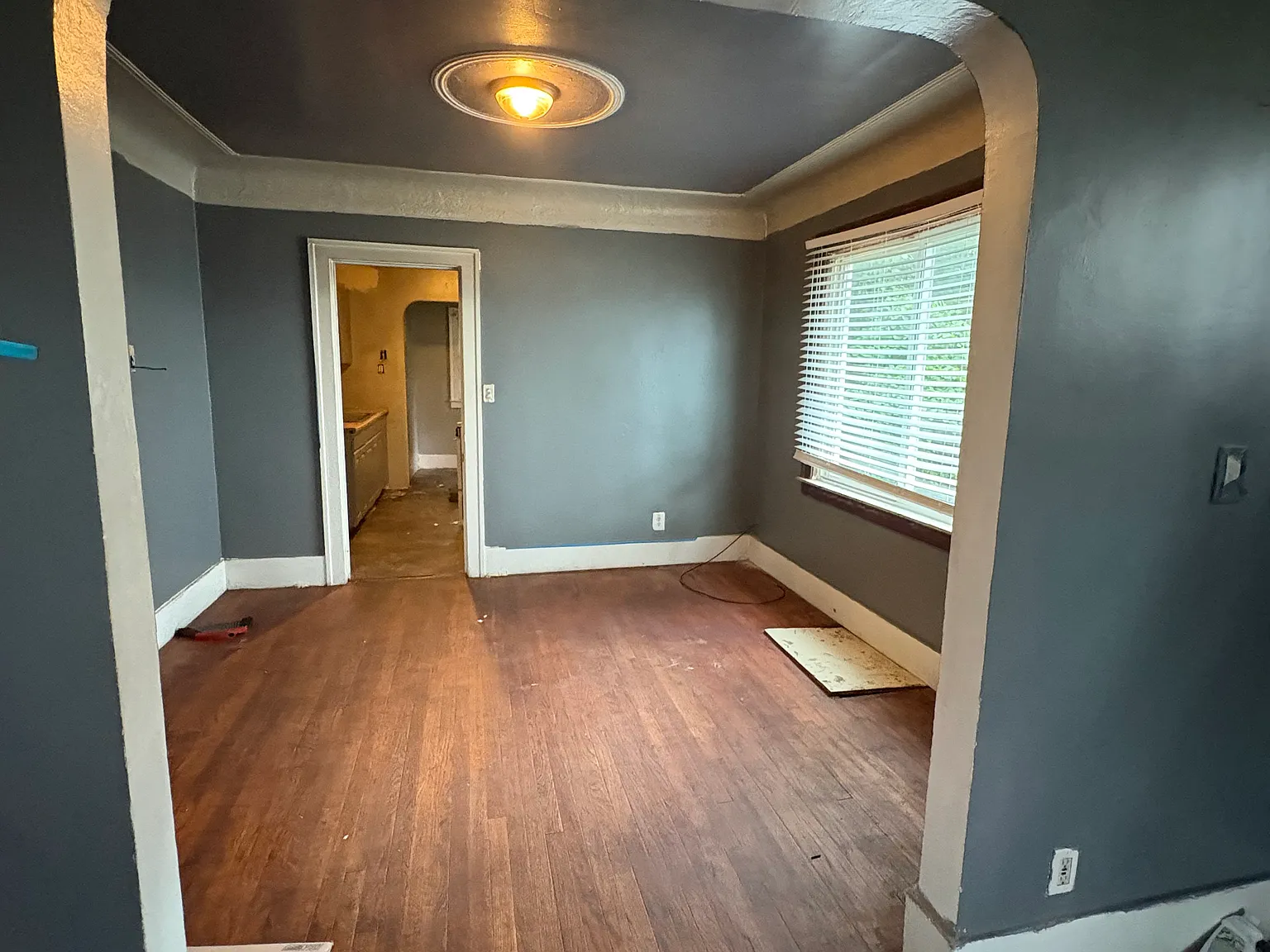 4 bed, 926 sqft, $1,179 — Photo 2