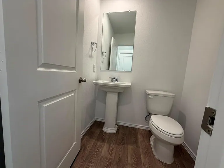 6003 Pineapple St — Photo 5