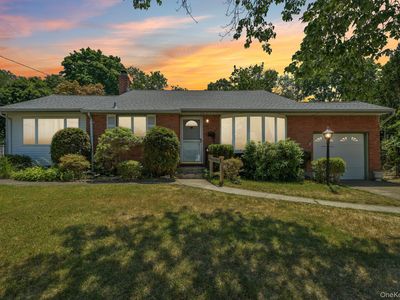 24 Oakley Drive, Huntington Station, NY, 11746