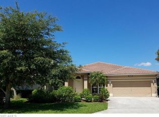 9847 Blue Stone Cir, Fort Myers, FL 33913