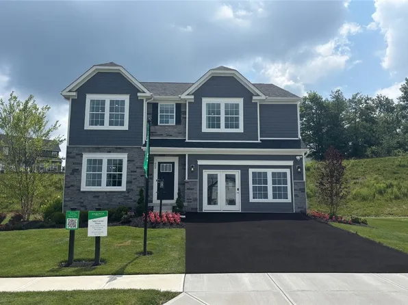 133 Victoria Dr, Coraopolis, PA 15108