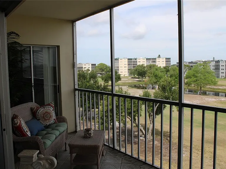 4240 Ironwood Cir #404 — Photo 35