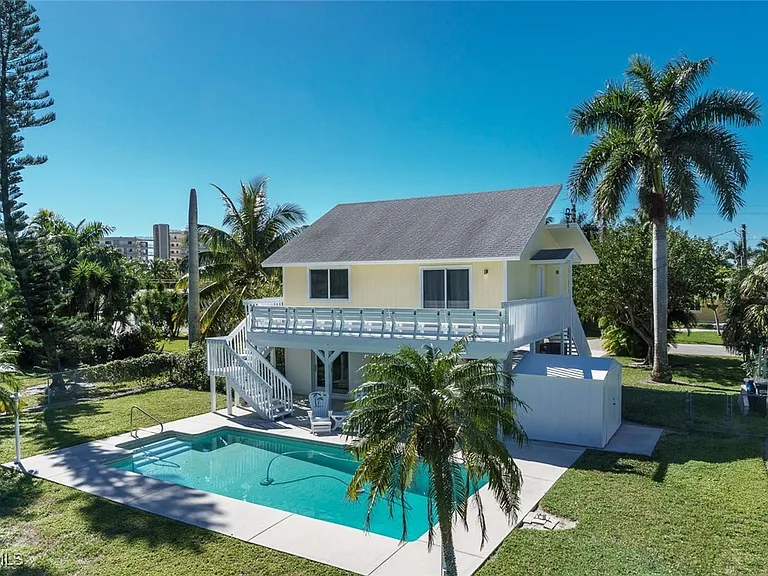 140 Estrellita Dr — Photo 13