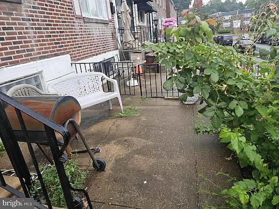 2nd image of 6136 N Warnock St