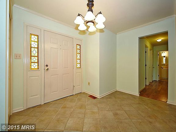 3rd image of 7184 Westmoreland Dr