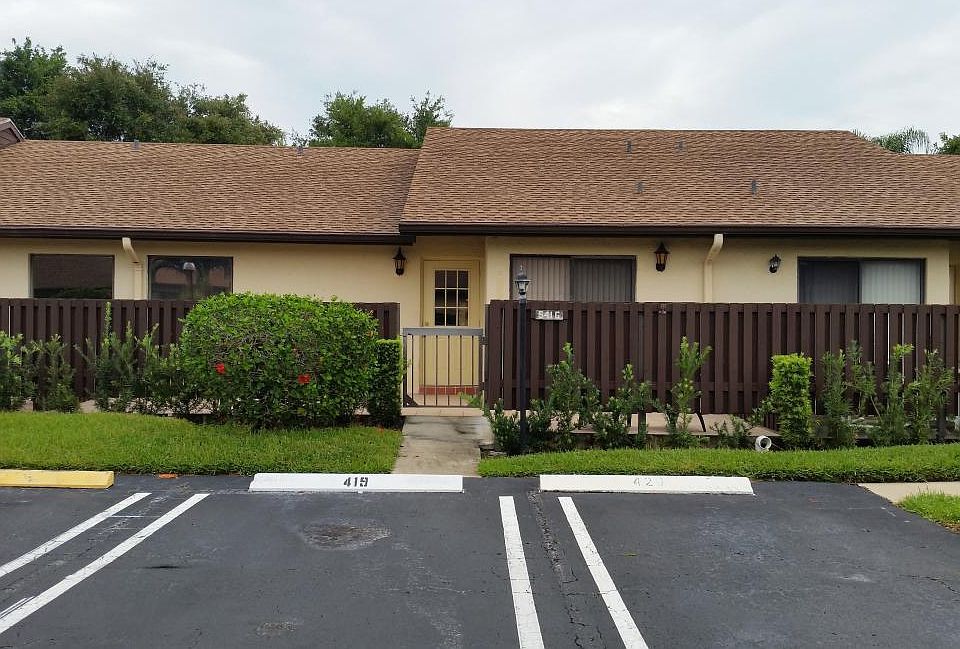 1st image of 541 Shady Pine Way