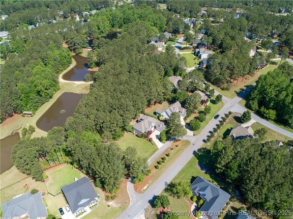 631 Anderson Creek Dr, Spring Lake, NC 28390