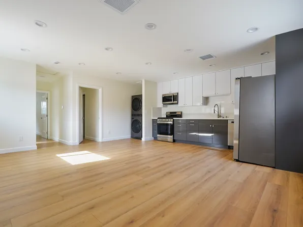 7421 Balcom Ave, Reseda, CA 91335