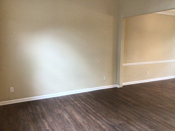 3rd image of 4007 Shire Ct