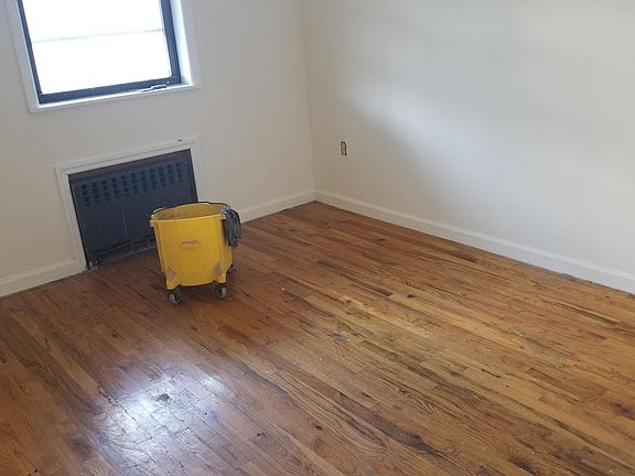 4th image of 42-05 Astoria Blvd N Unit 1
