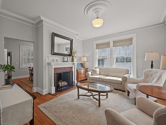 2nd image of 603 5th St SE #603